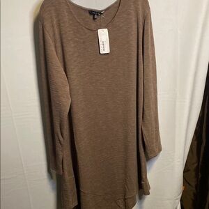 Yak & yeti nwt taupe dress